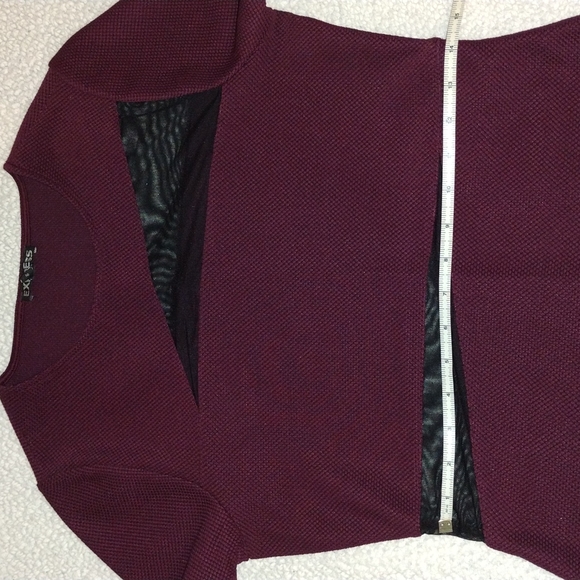 Express Burgundy Dress. Size 10 - Picture 4 of 6
